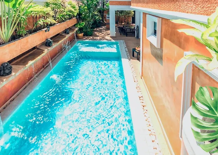 Wowland Luxury Pool Villa Pattaya Walking Street 6 Bedrooms