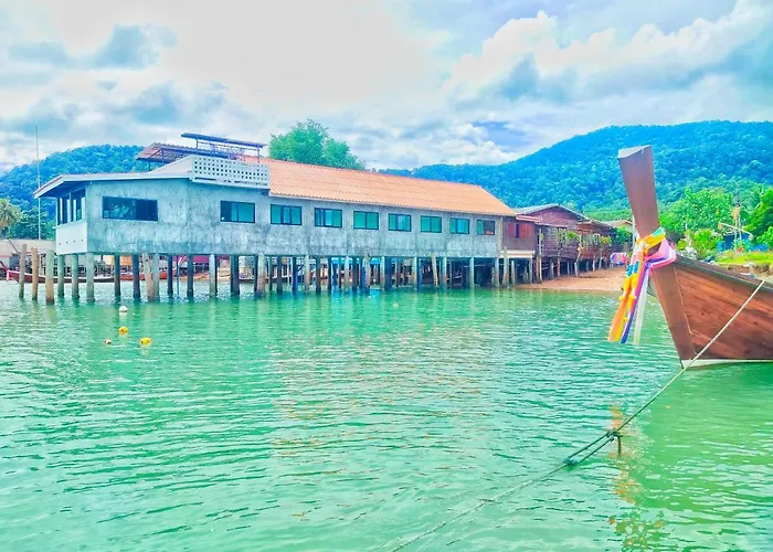 Poohry Seaview