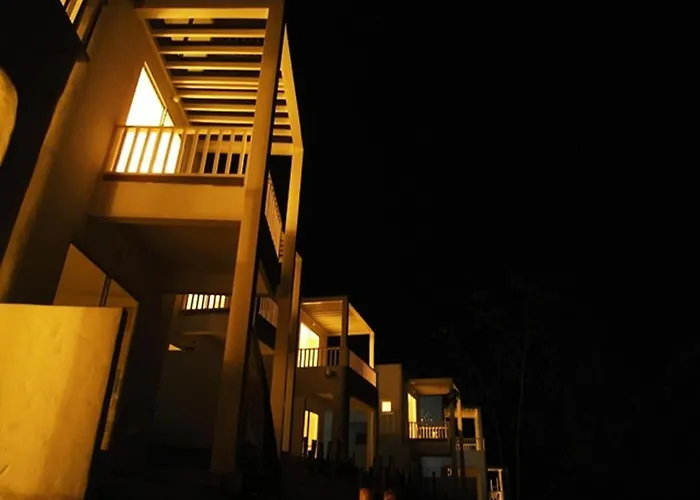 Aristo Chic Resort & Farm
