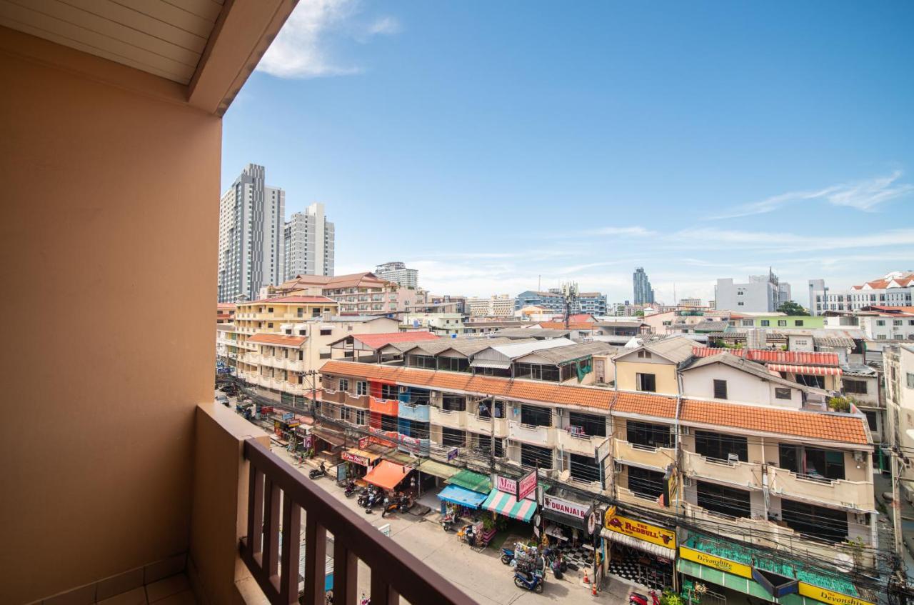 Opey De Place Hotel Pattaya