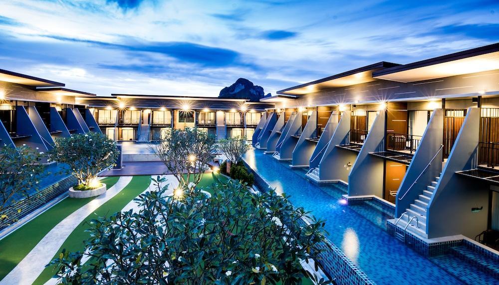 The Phu - Sha 4*