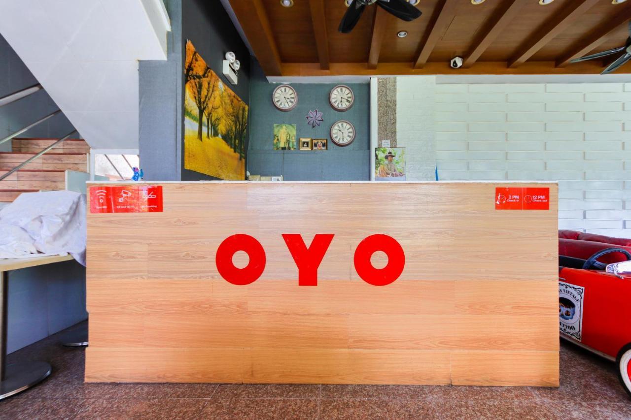 Oyo 861 Dynasty Hotel