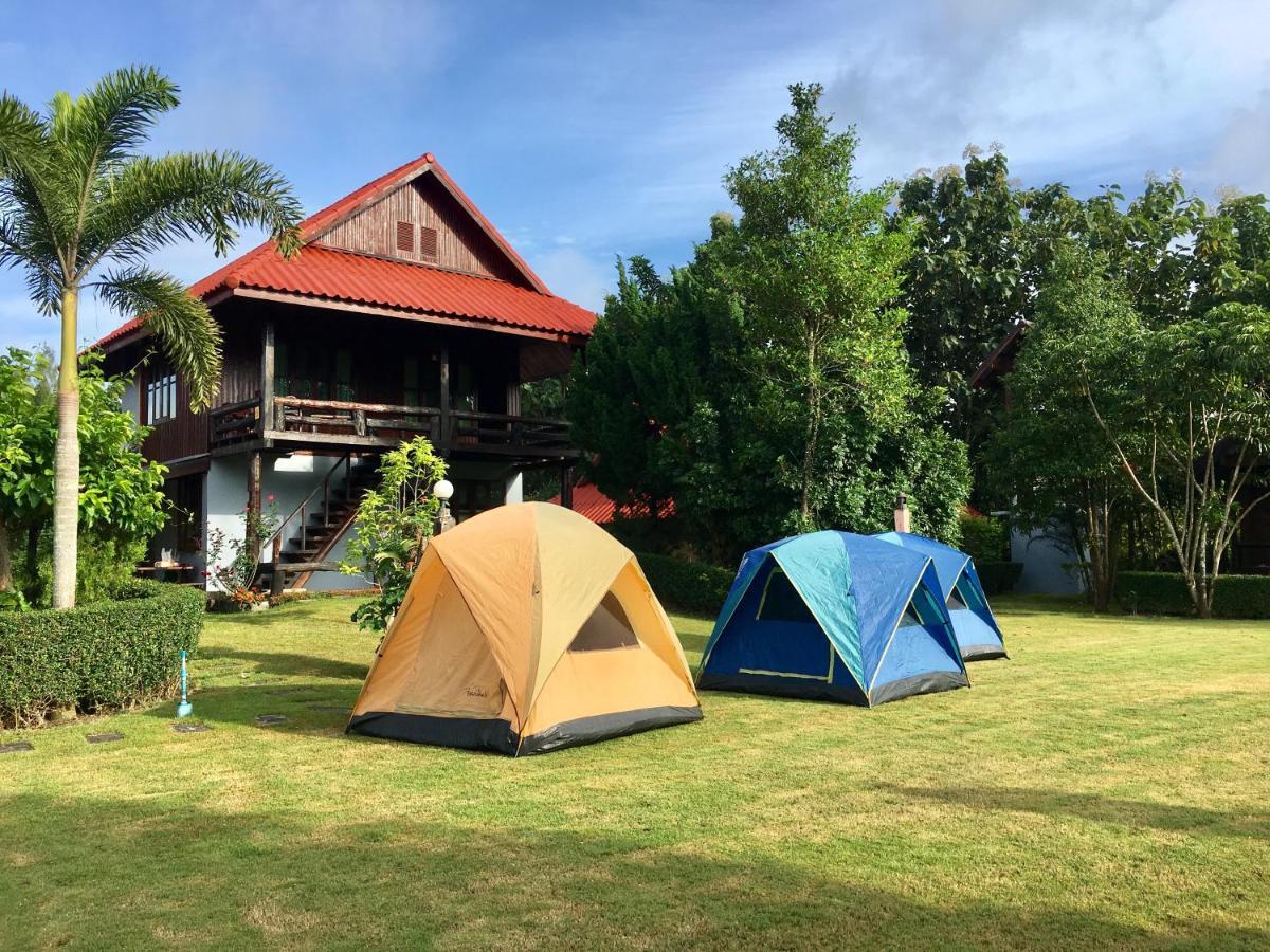 Baan Maikhiangphu Wang Nam Khiao Resort