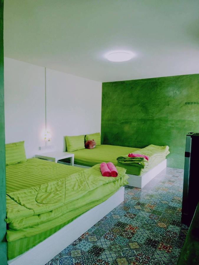 Suan Nopparat Guest house Suan Phueng