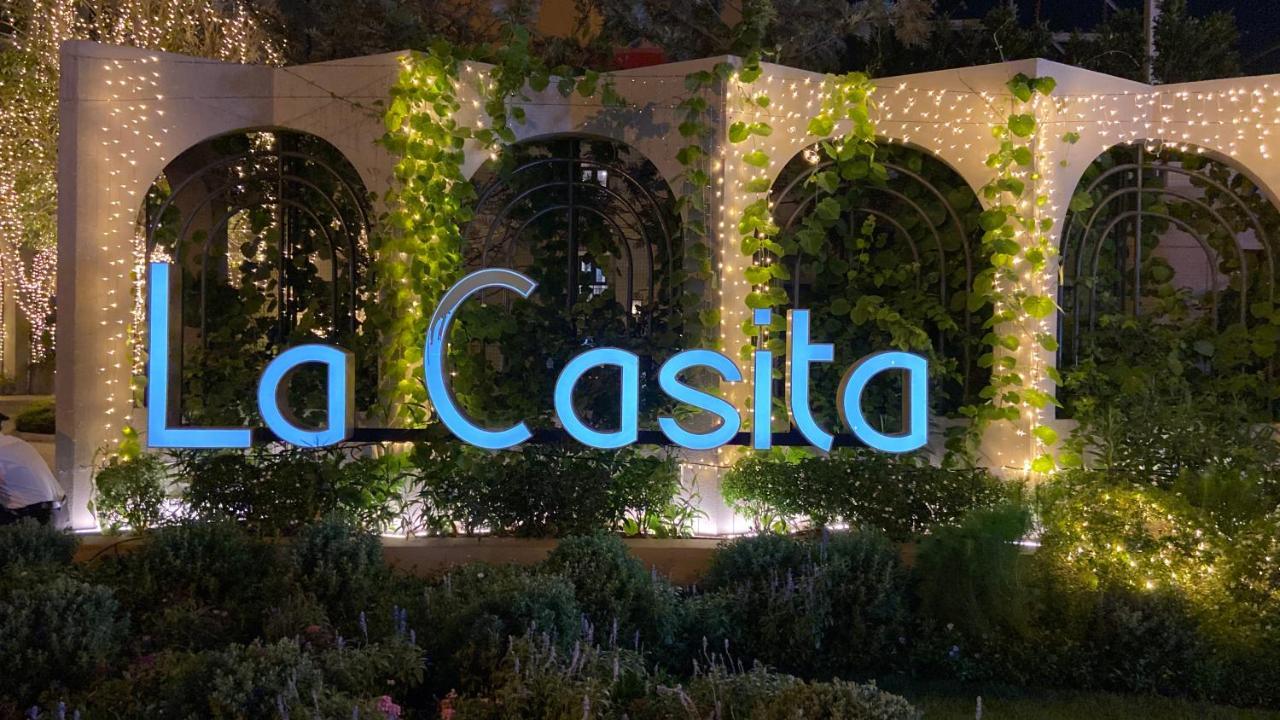 Aparthotel La Casita Sea View