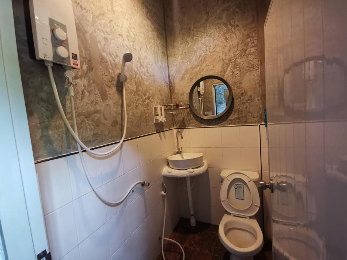 Baan Rock Pensão *
