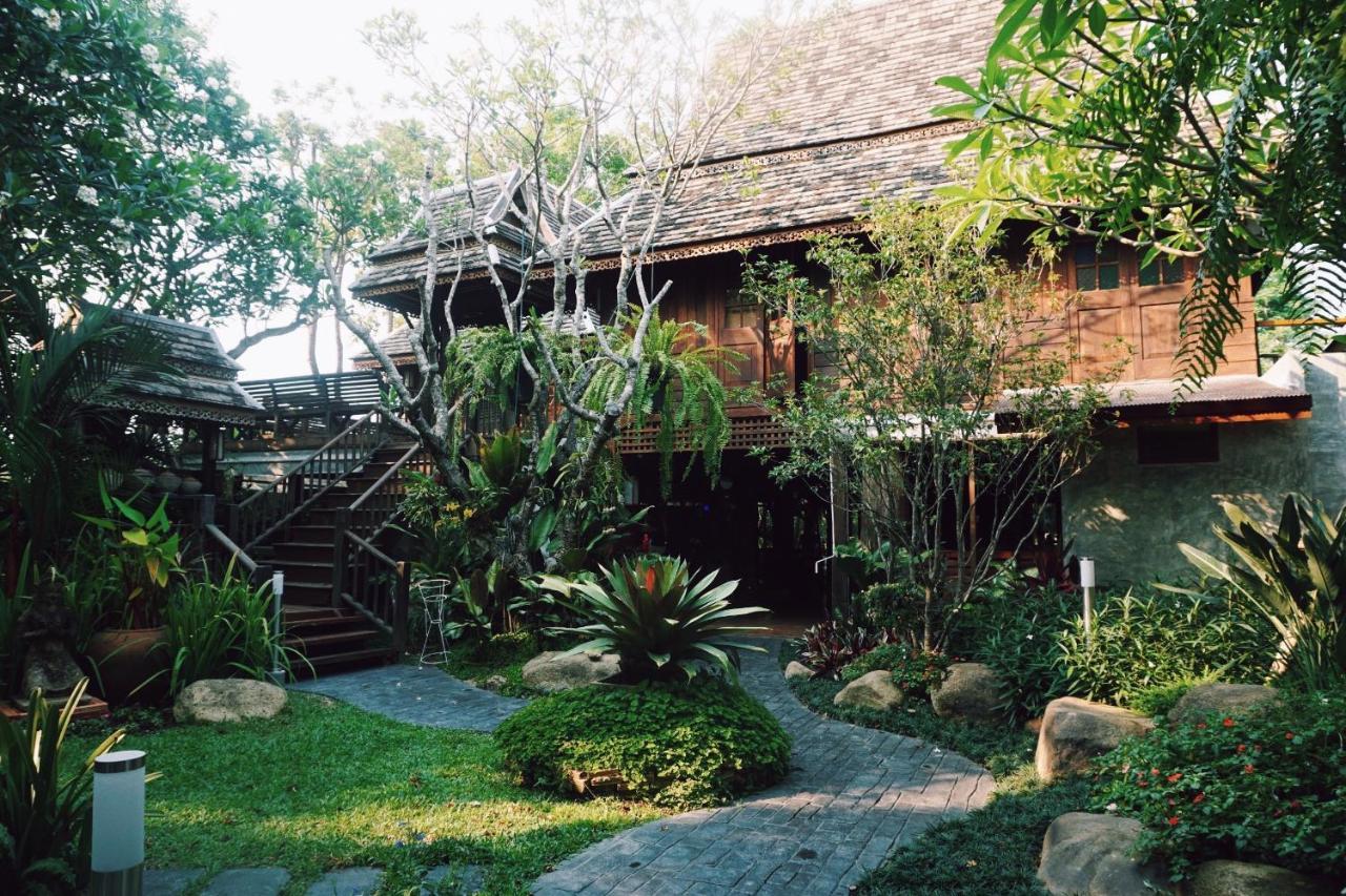 Baansuwanburi - บ้านสุวรรณบุรี 3* Chiang Mai