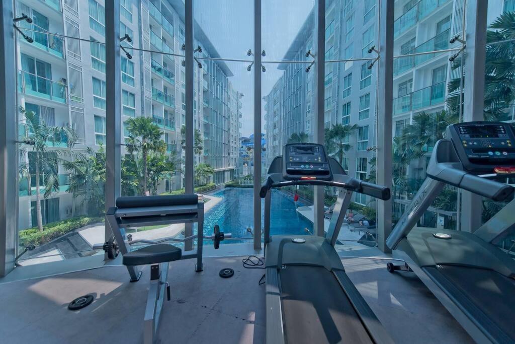 Glamorous 1 Bedroom In Center *