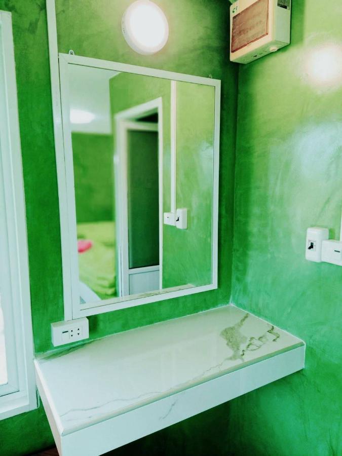 Suan Nopparat Guest house Suan Phueng