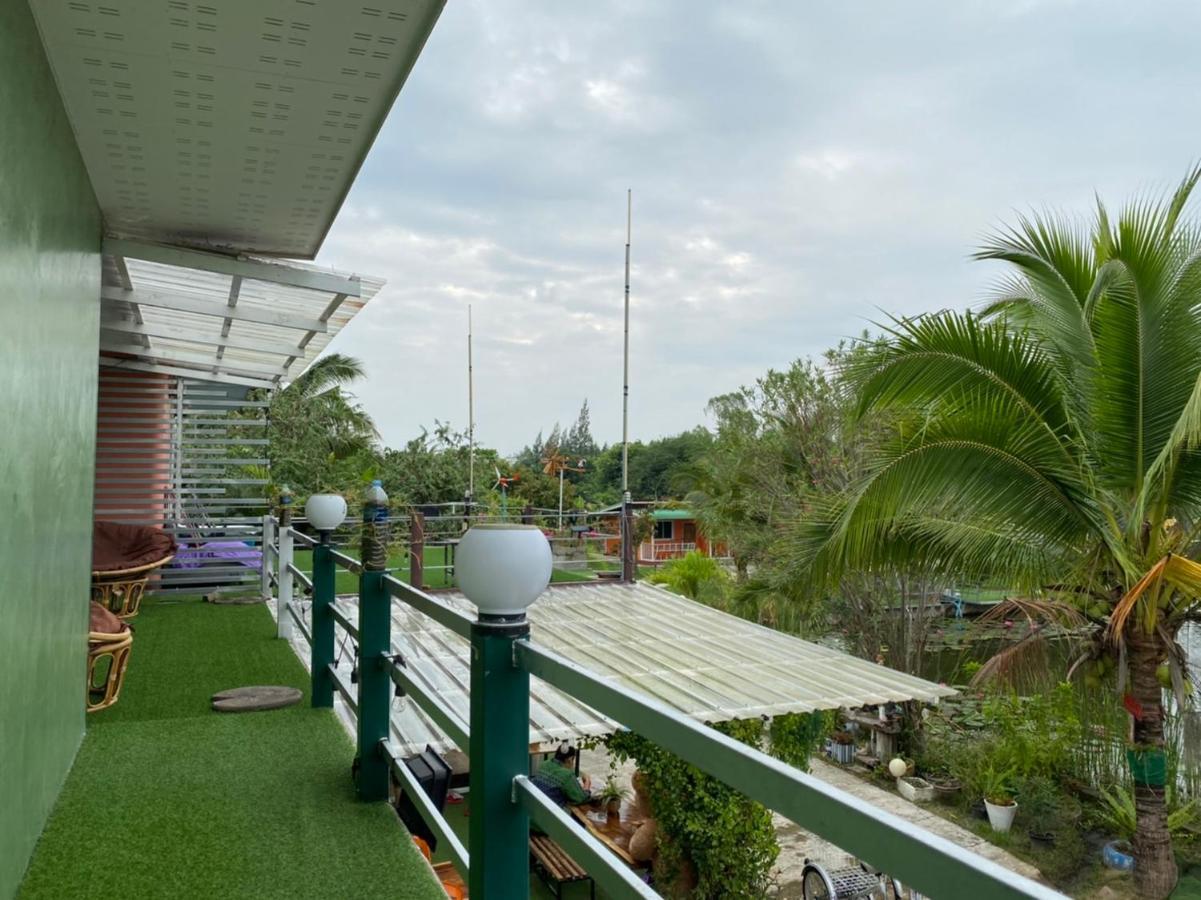Suan Nopparat Guest house Suan Phueng
