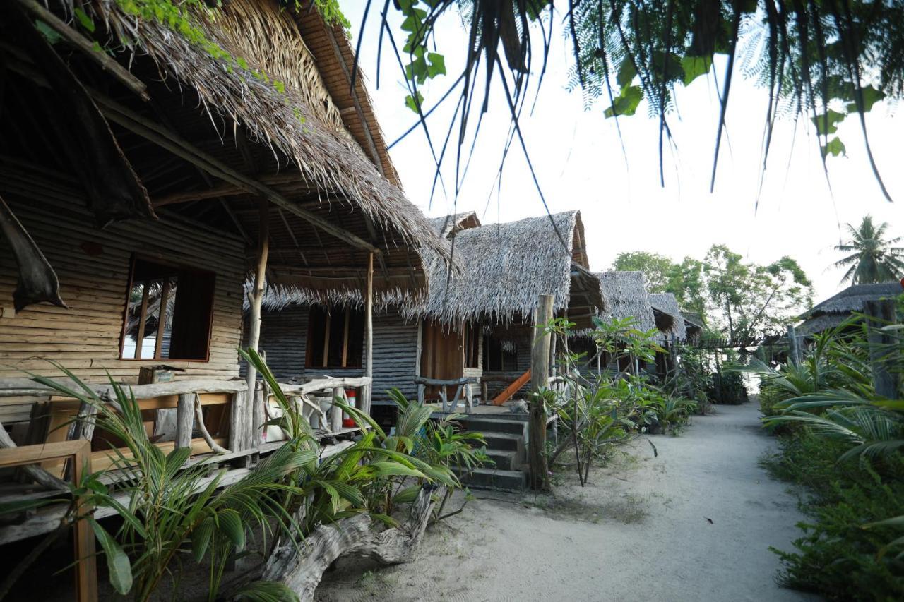 Absolute Beachfront Ban Tai