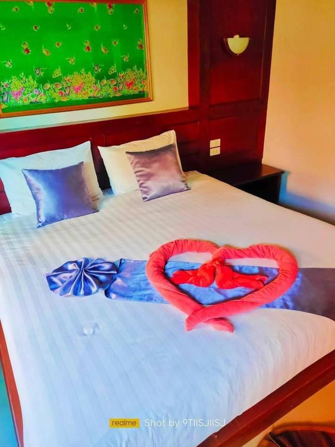 Tamarind Twin Resort 3*