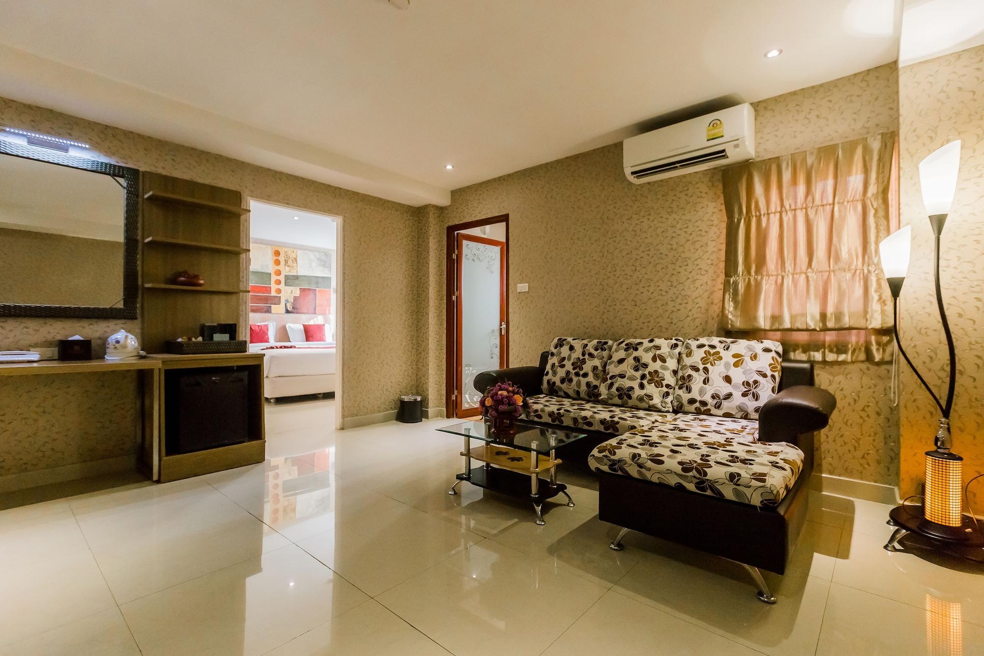Hotel Roseate 3*