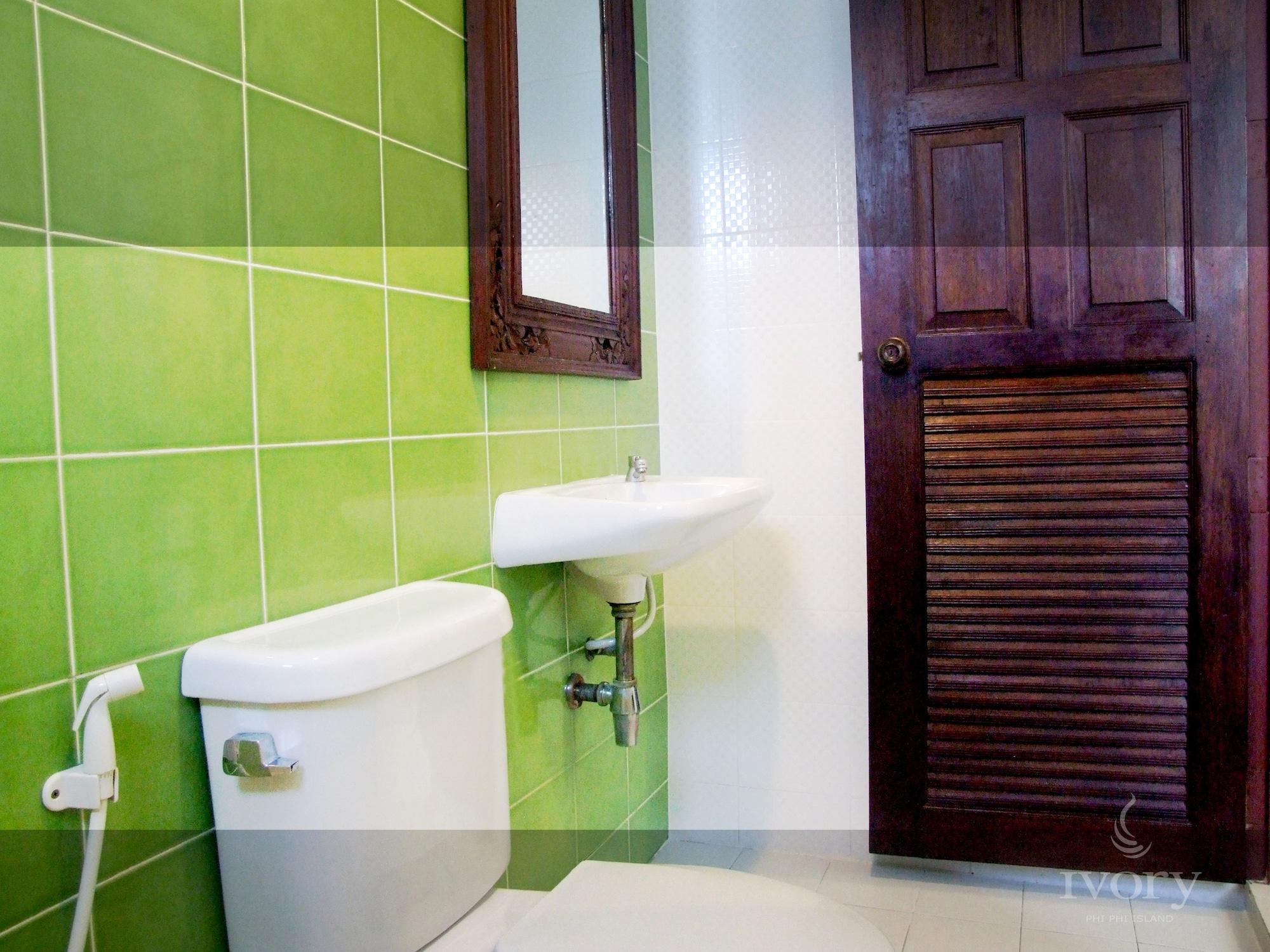 Albergue Ivory Island