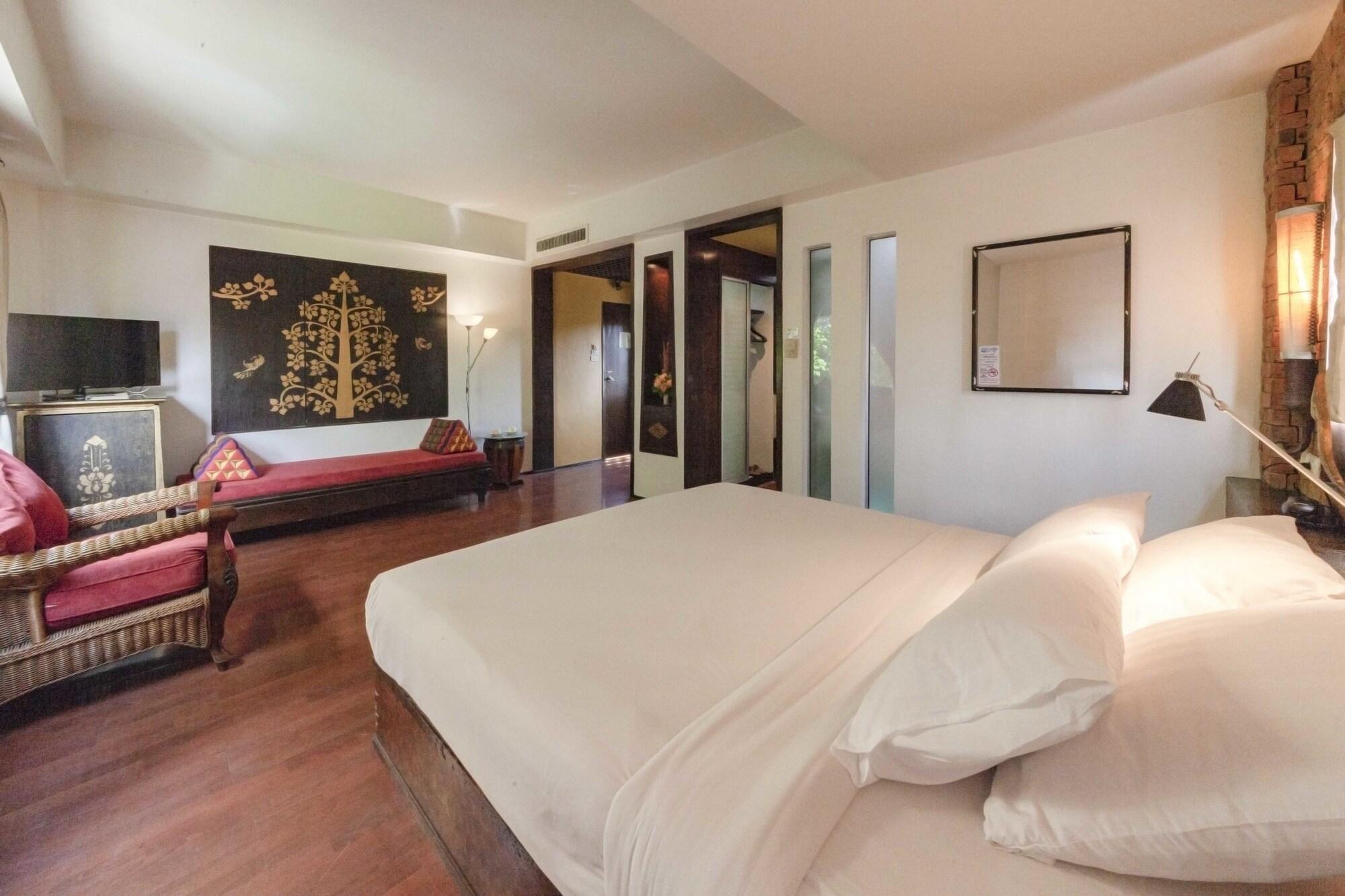 Garden Hotel 3*