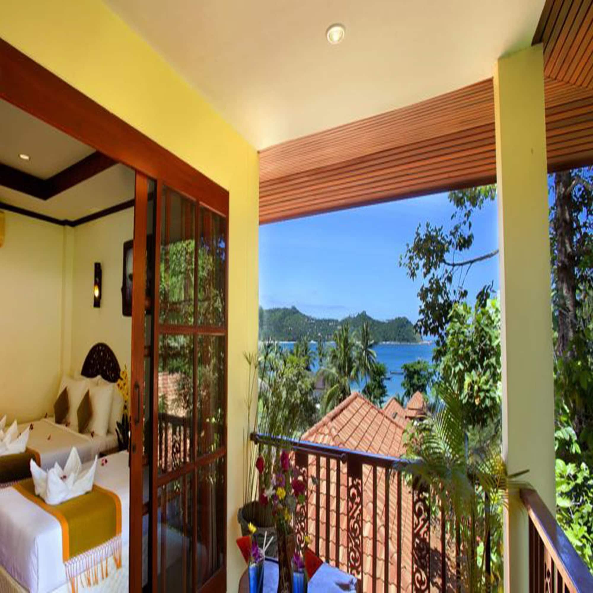 Havana Phangan 3*