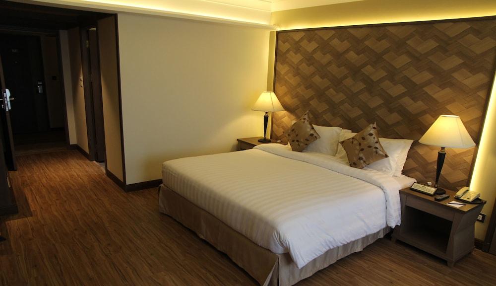 Hotel Amora Thapae