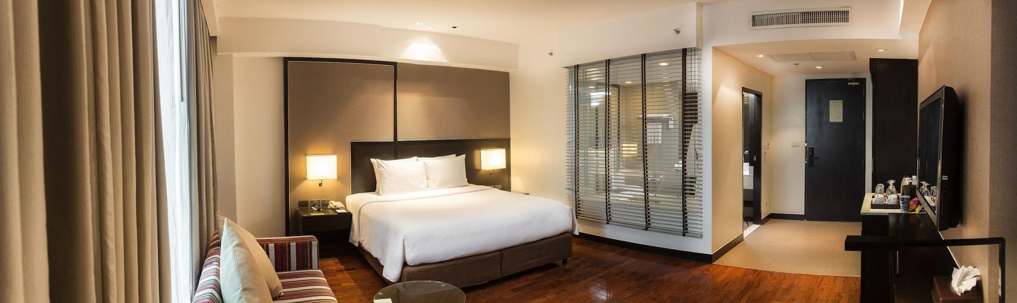 Hotel Signature 4*