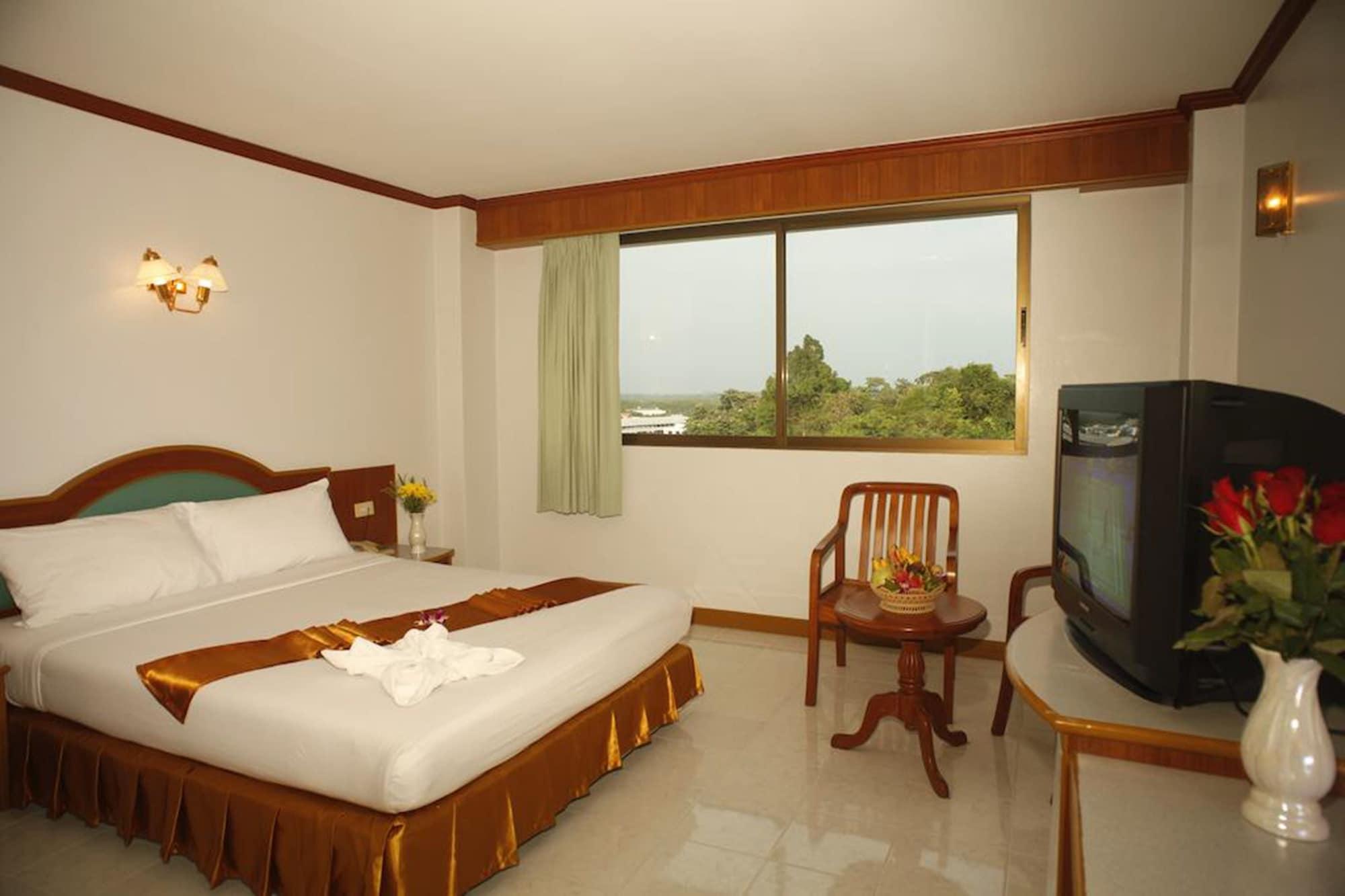 Boon Siam Hotel 3*