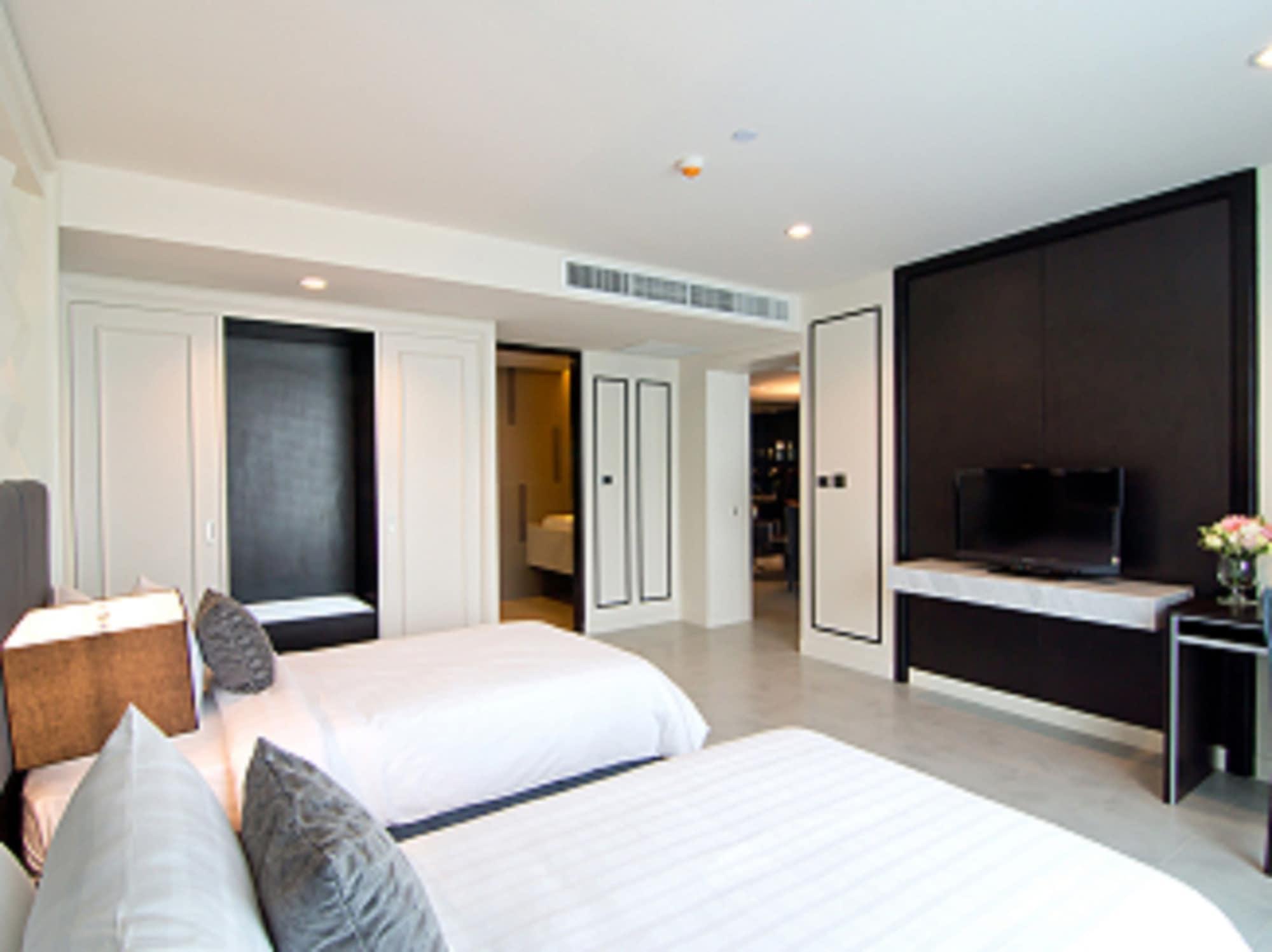 Hotel Way