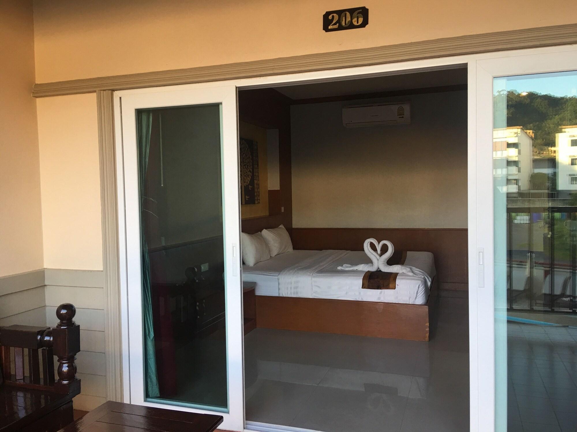 Resort Maleedee Bay 3*