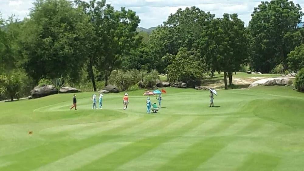 Hotel View And Golf Club