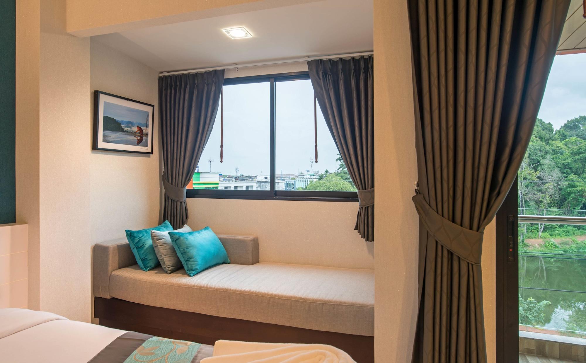 The Hotel 3*