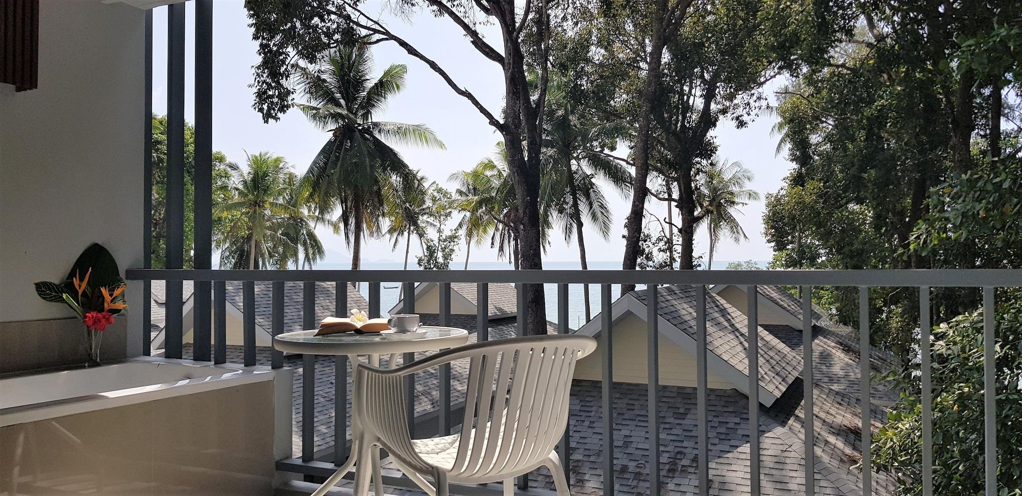Cha-cha Krabi Beachfront 4*