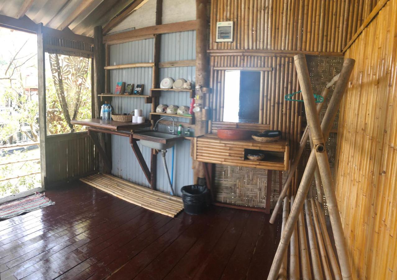 Deep House Sea View Homestay