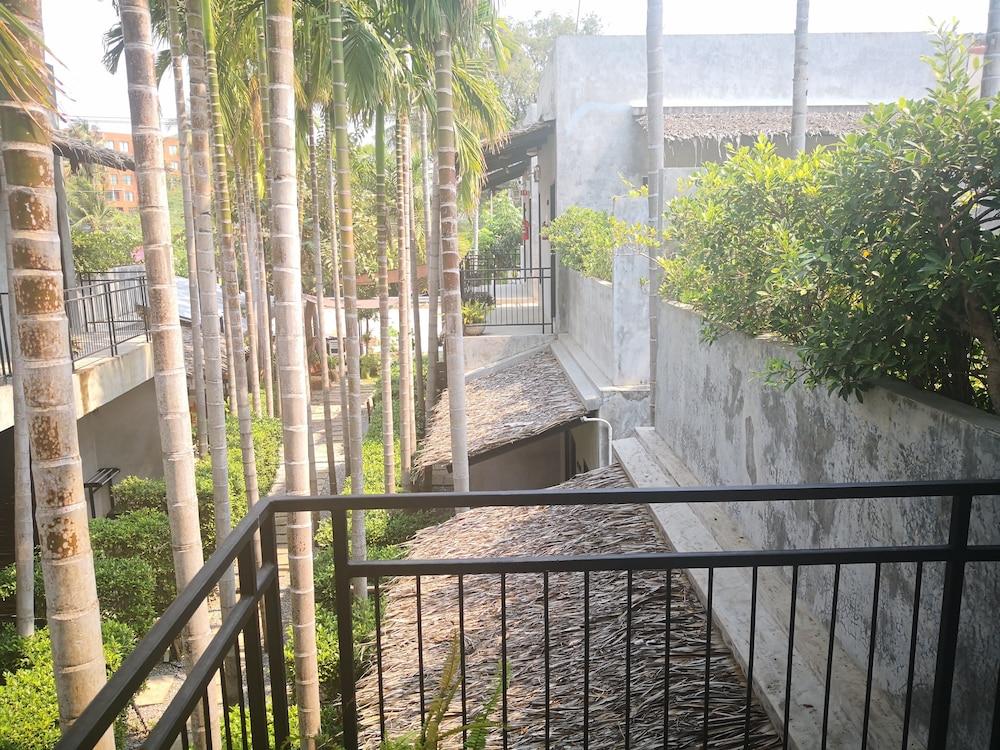 Guest house The Curve