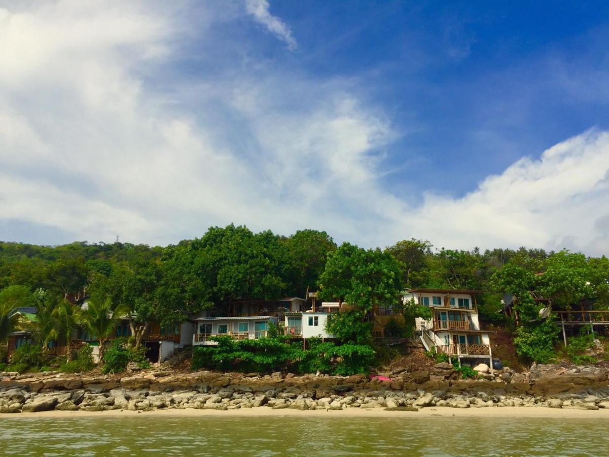Cozy Seafront 2* Phi Phi Don