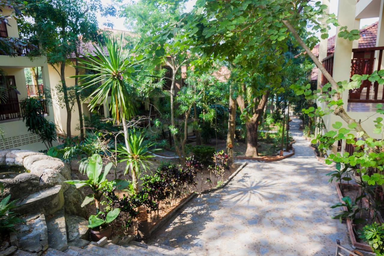 Havana Phangan 3*