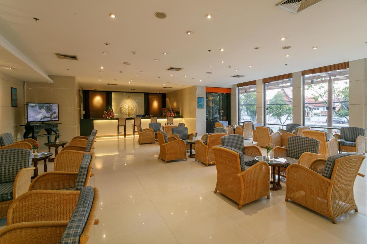 Amora Thapae Hotel