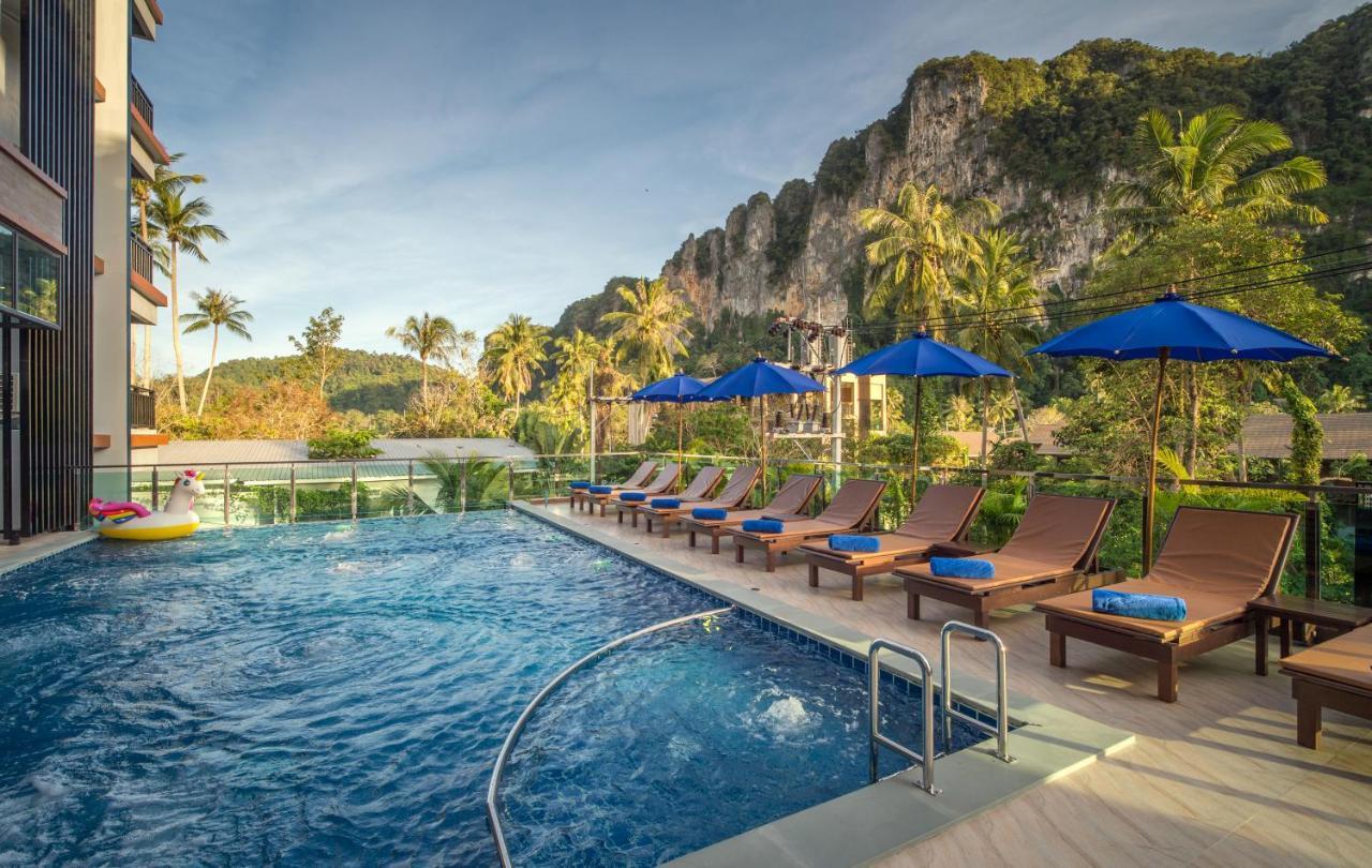 Hotel Andaman Breeze 4*