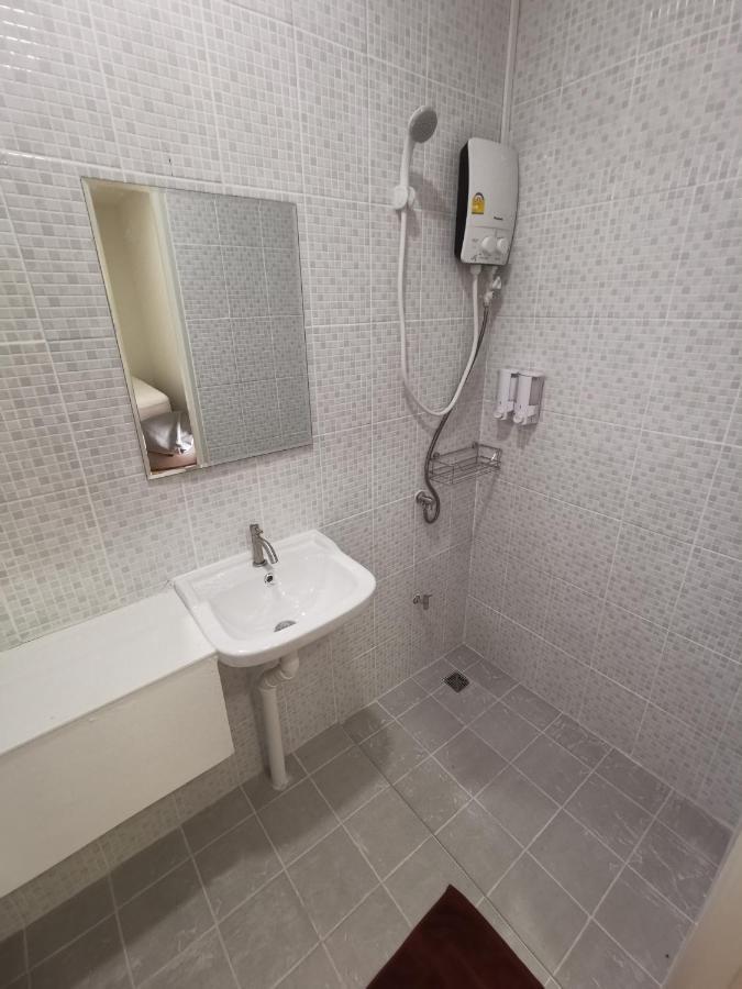 Na-tub Hostel Baan Tai