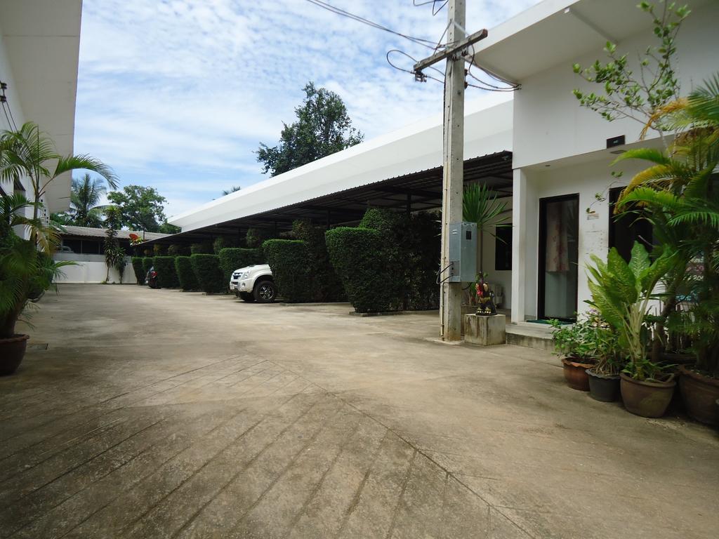 Pensão Pine *