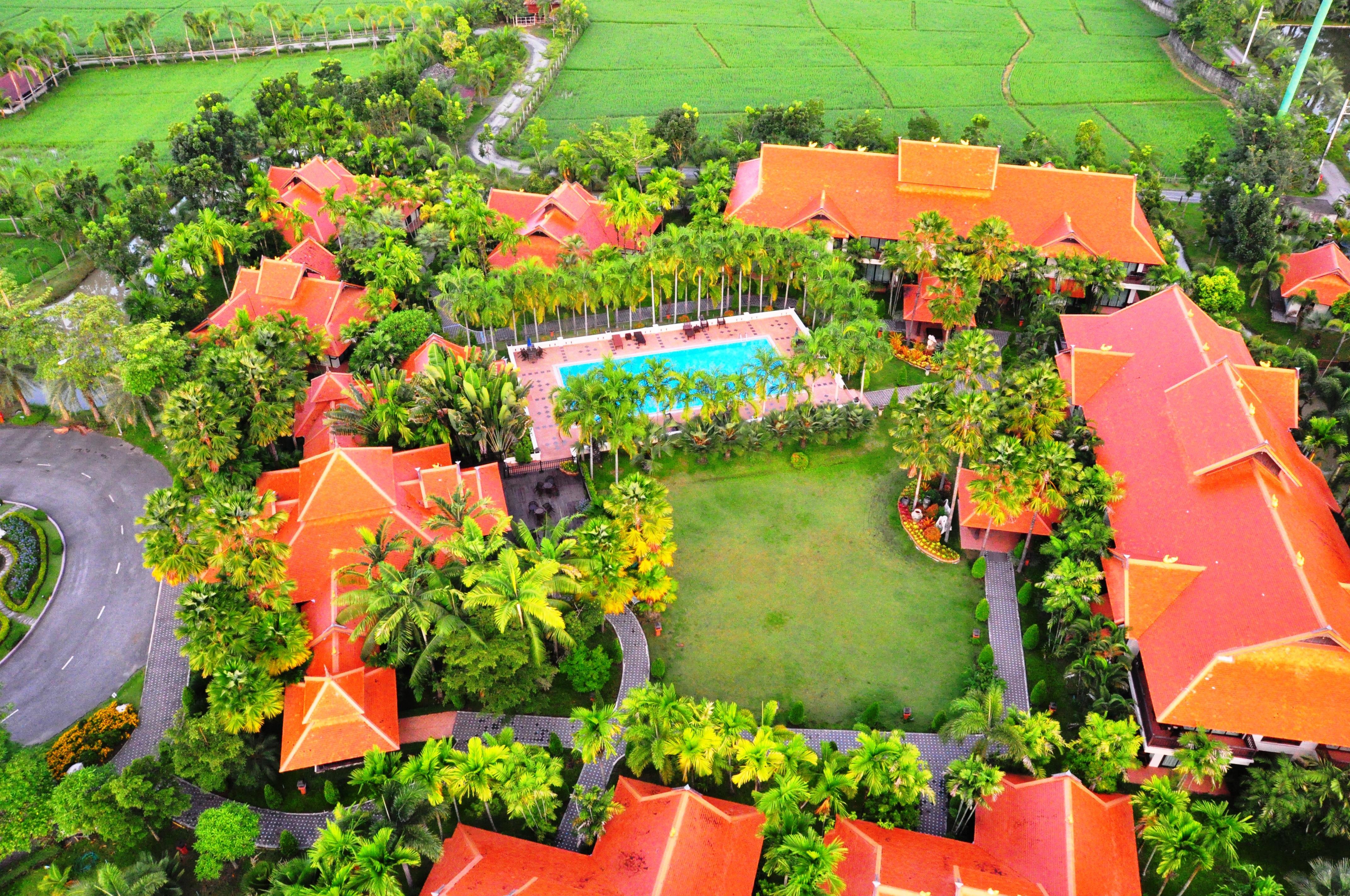 Horizon Village & 4* Doi Saket