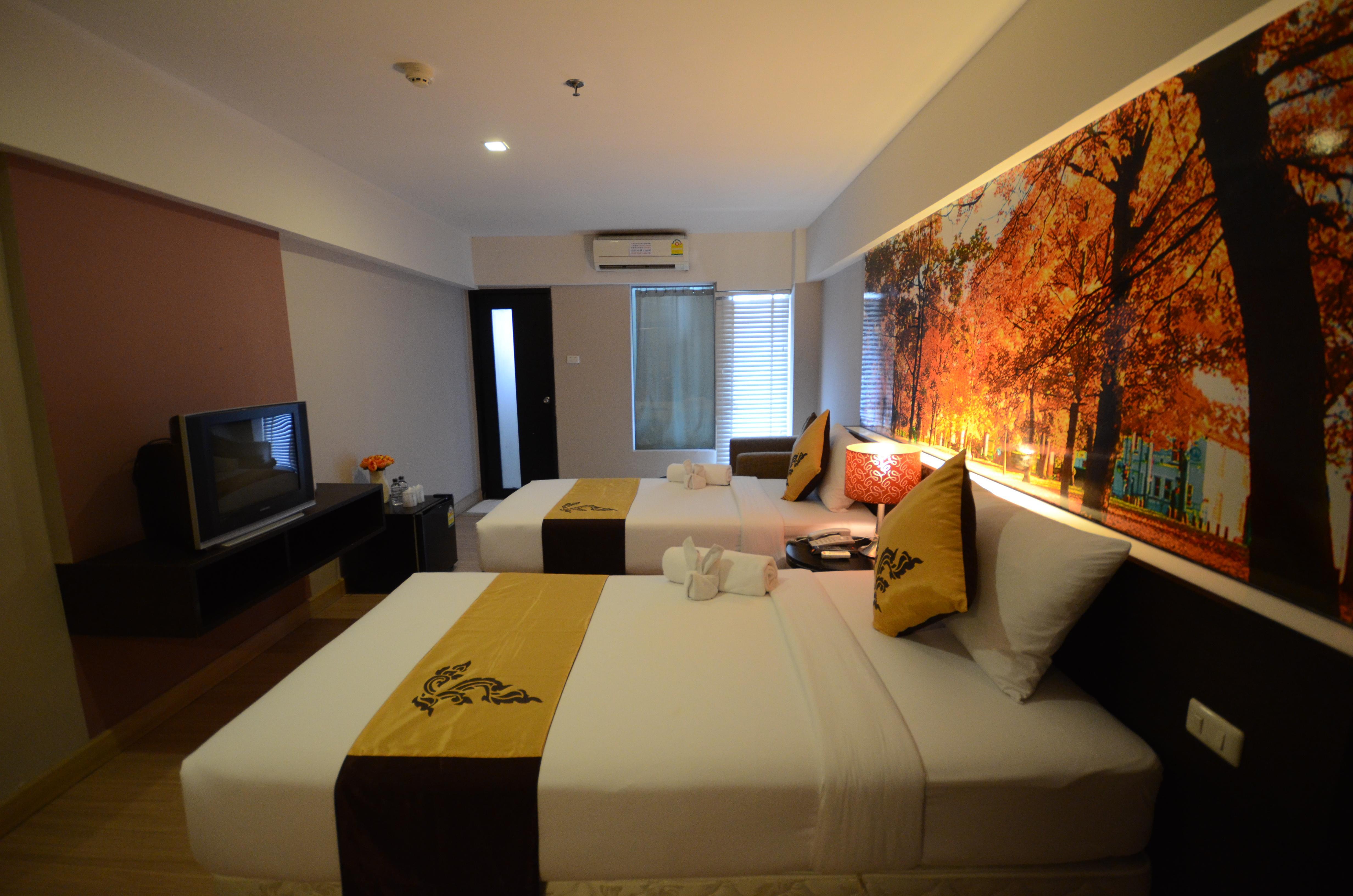 Solace At Srinakarin Hotel Banguecoque