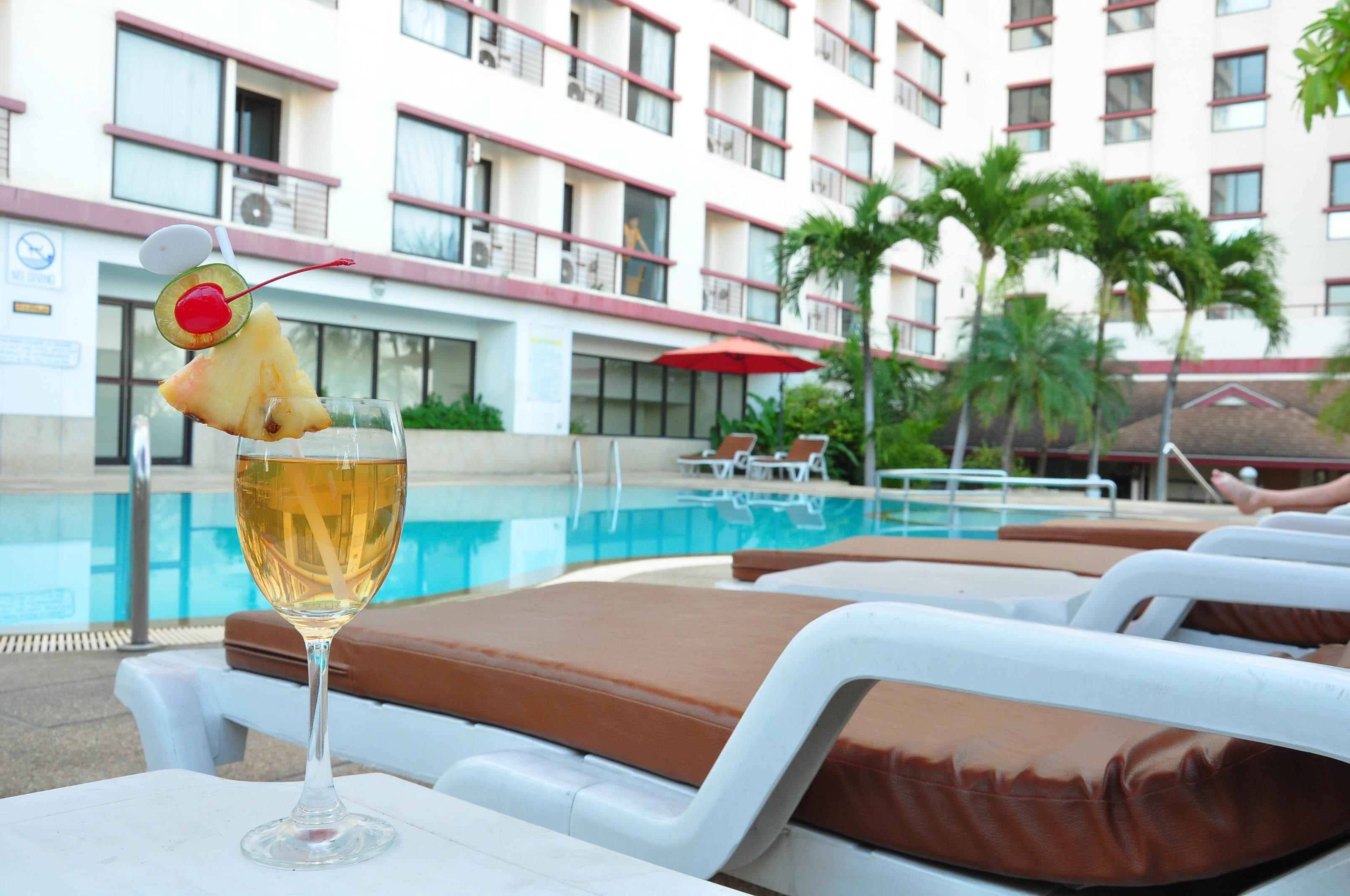 Amora Thapae Hotel 4*