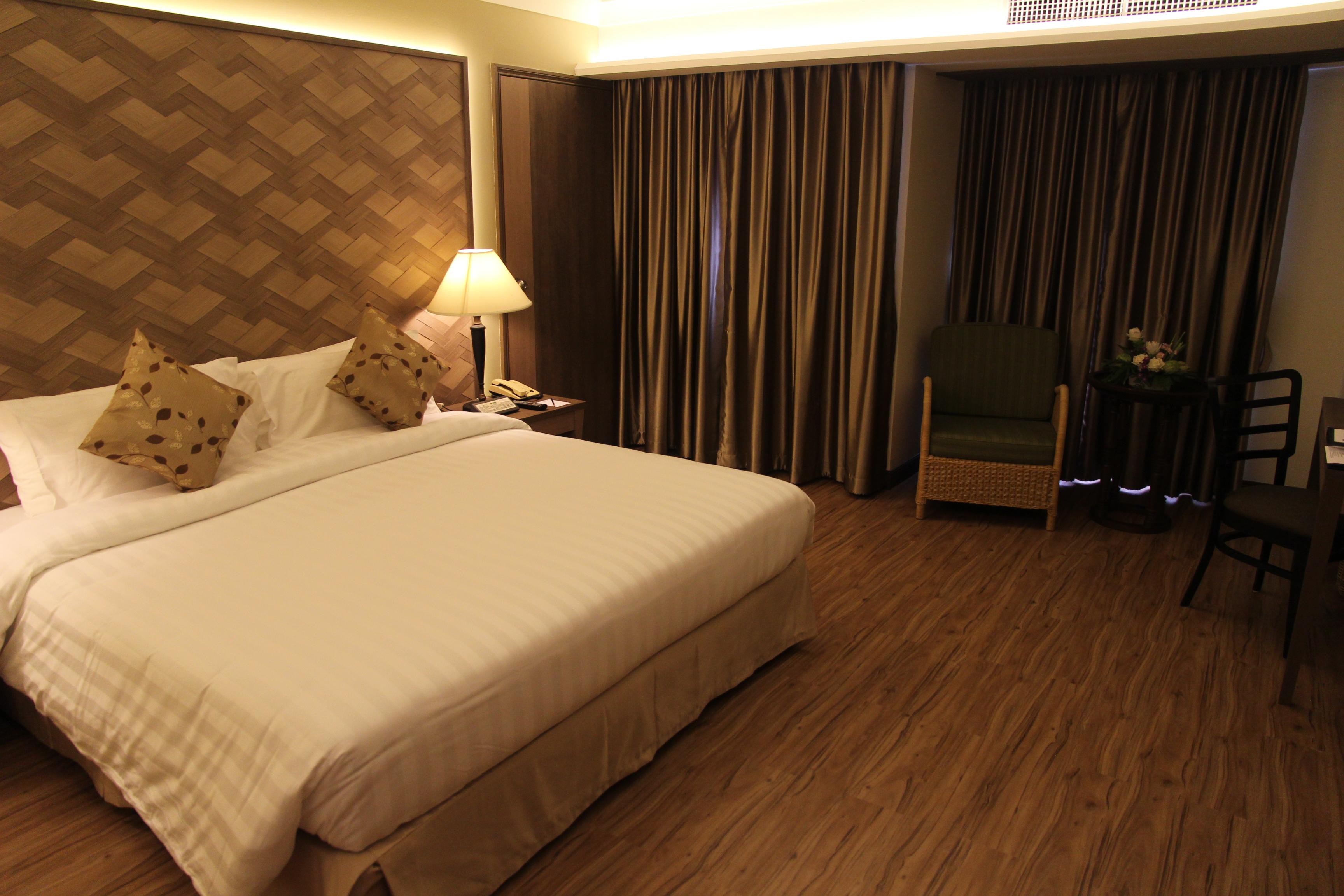 Amora Thapae Hotel