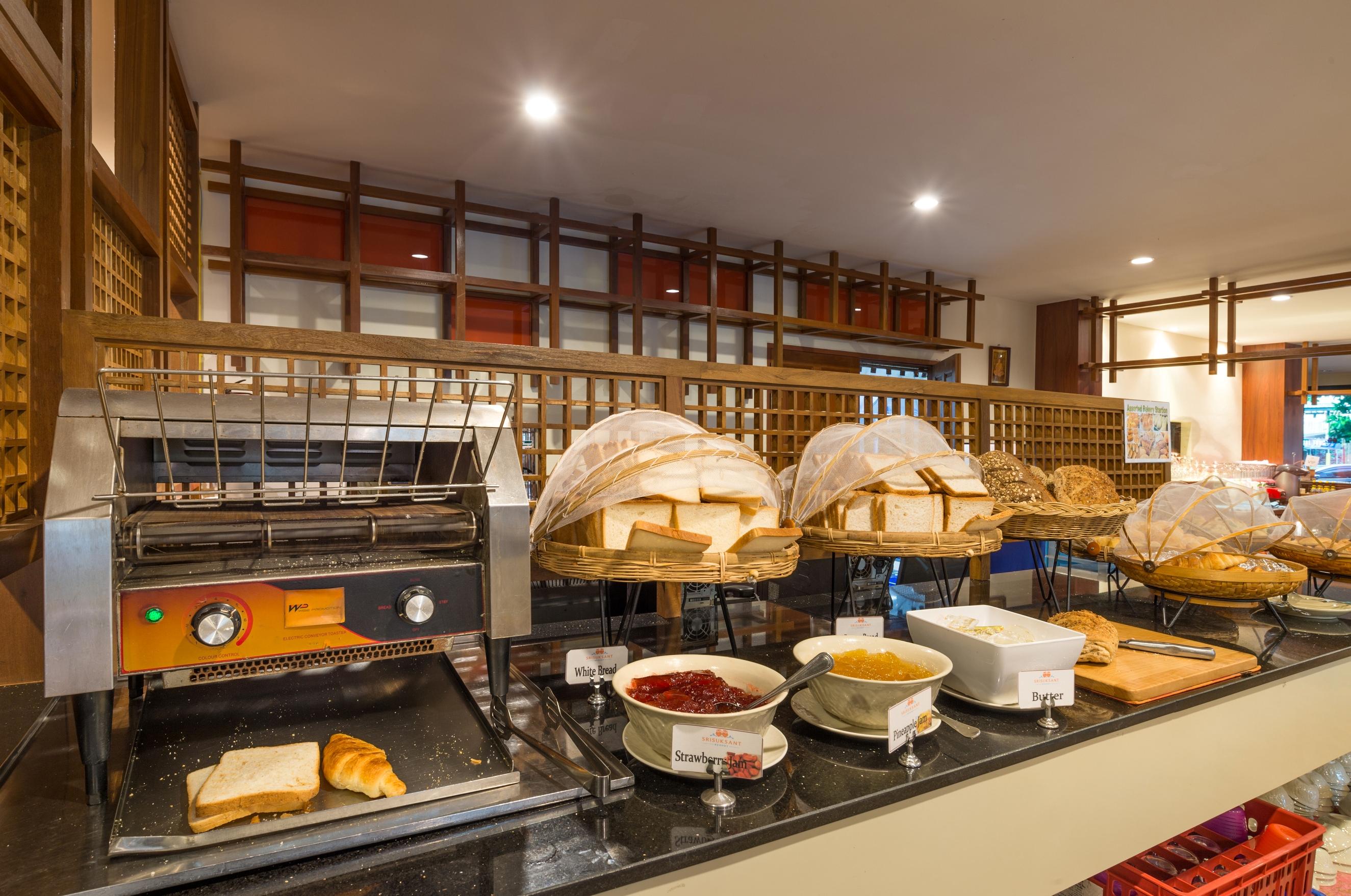 Srisuksant Hotel 4*