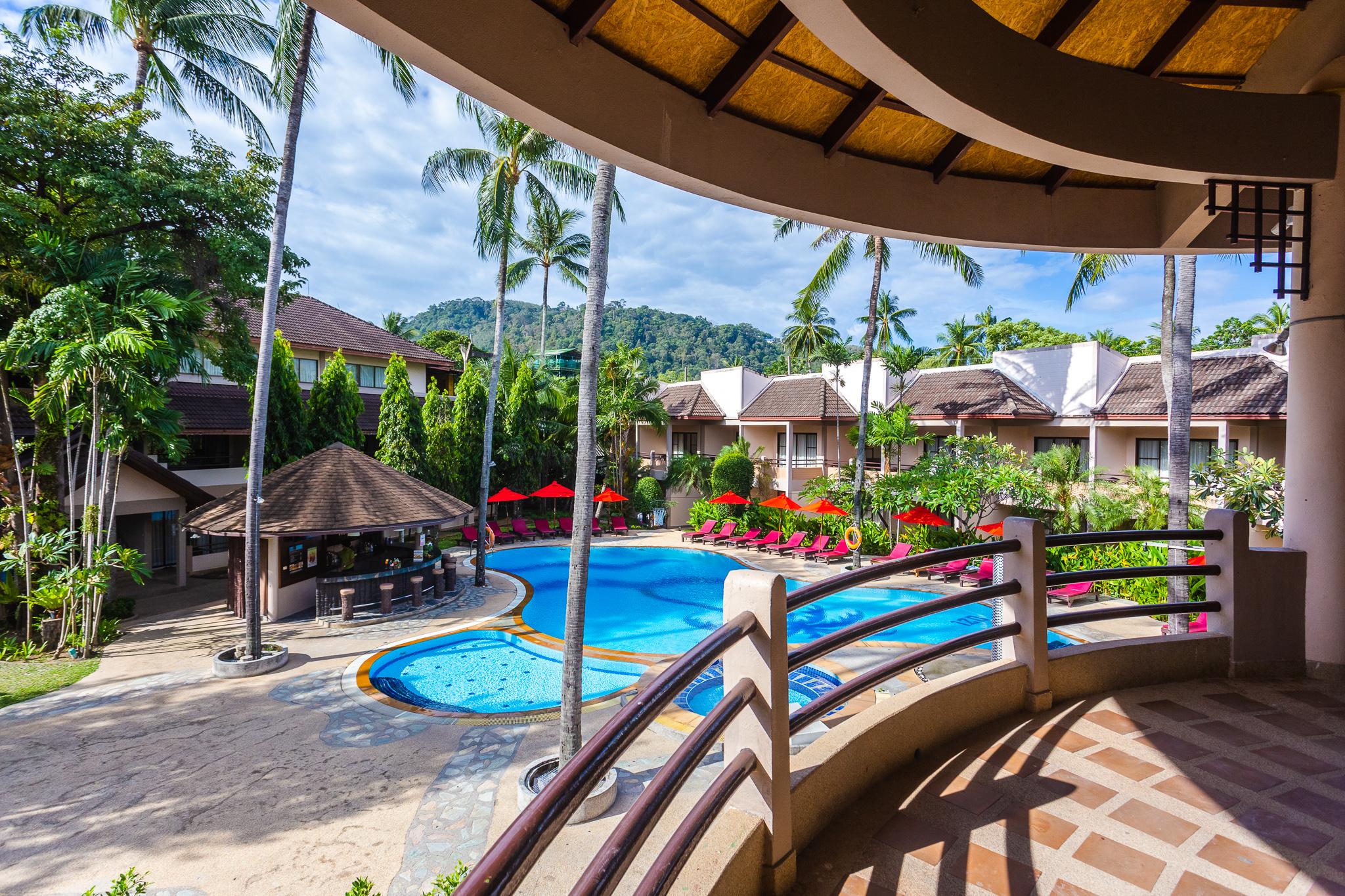 Resort Coconut Village Phuket - Sha Extra 4*
