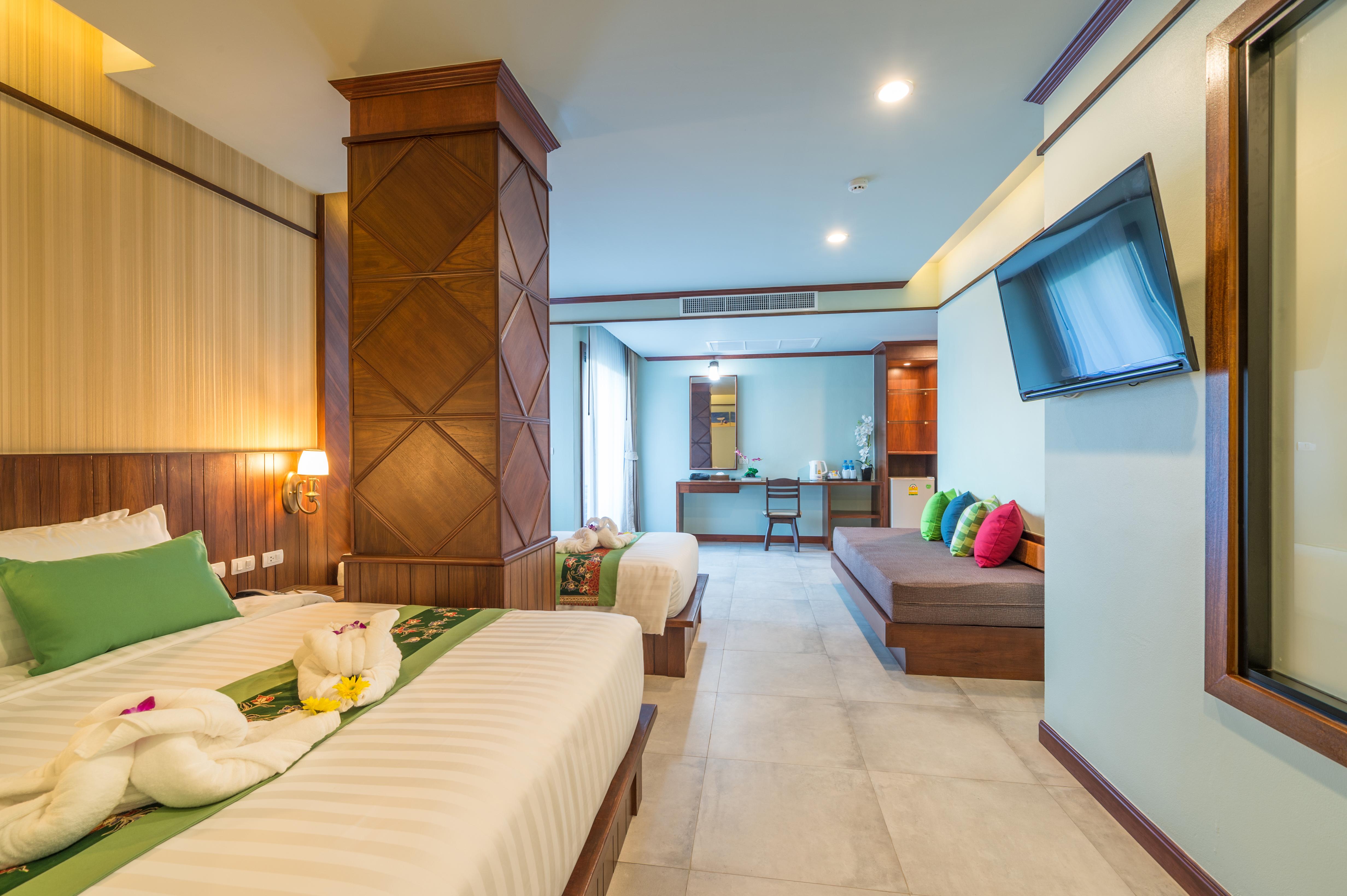 Andaman Breeze Hotel