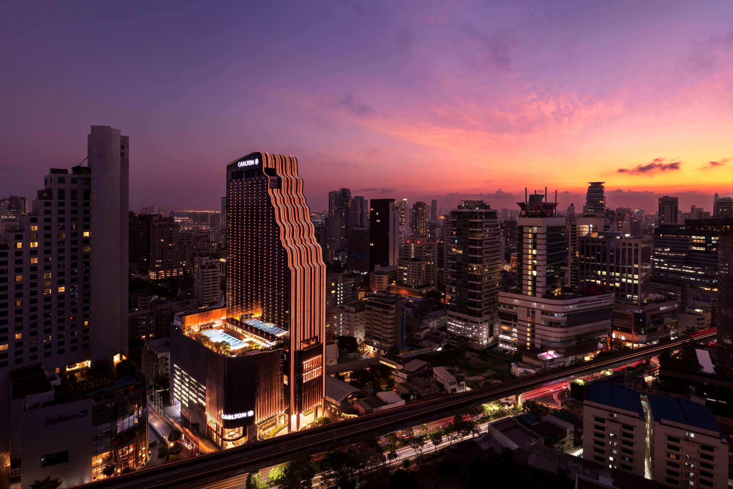 Hotel Carlton Sukhumvit Banguecoque