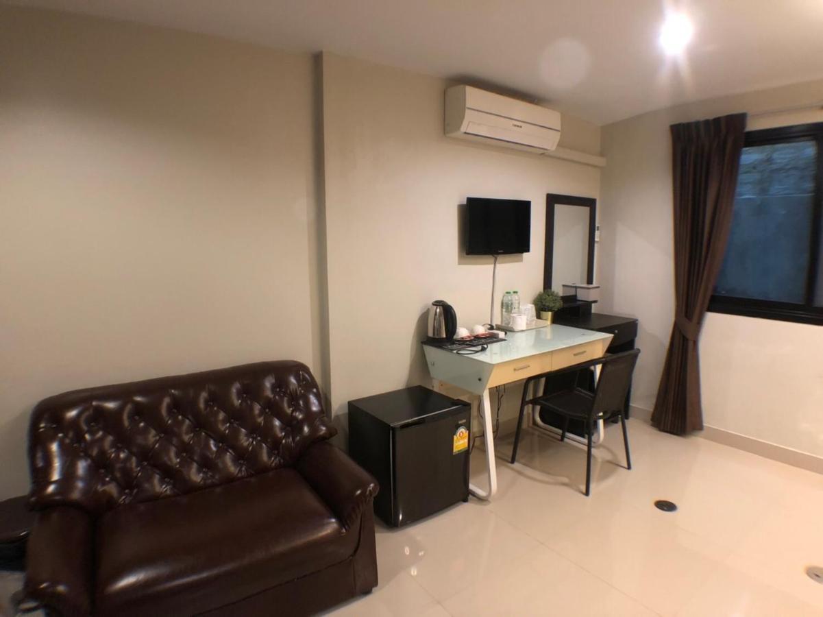 Sumalee Hostel Pattaya
