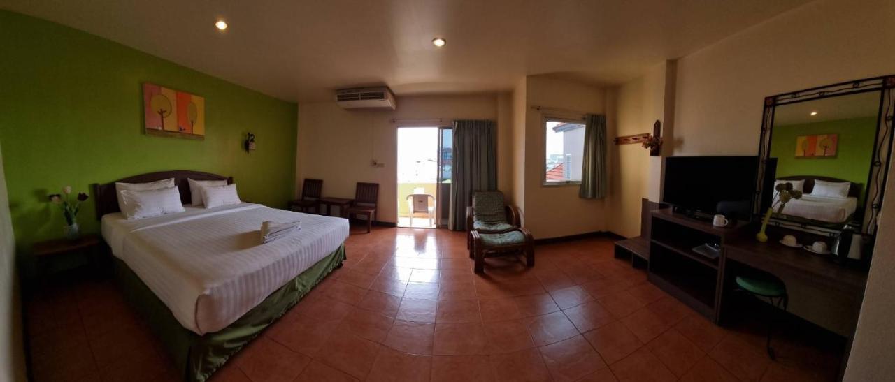 Hotel Opey De Place Pattaya