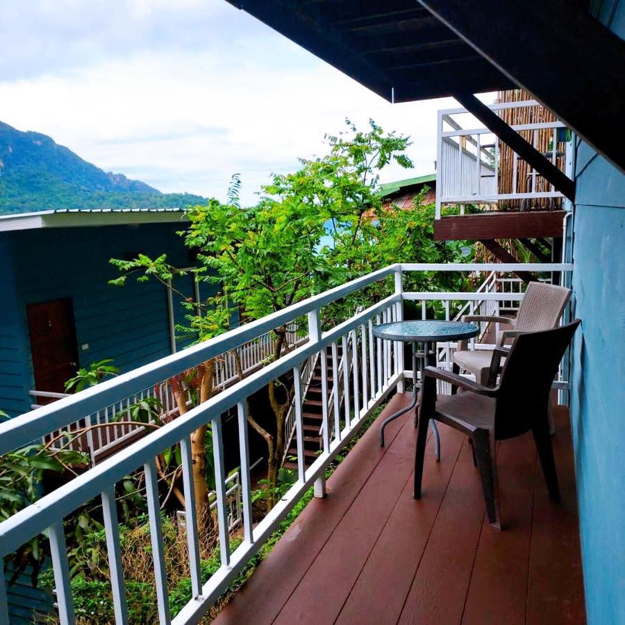 Hostel Blue View House
