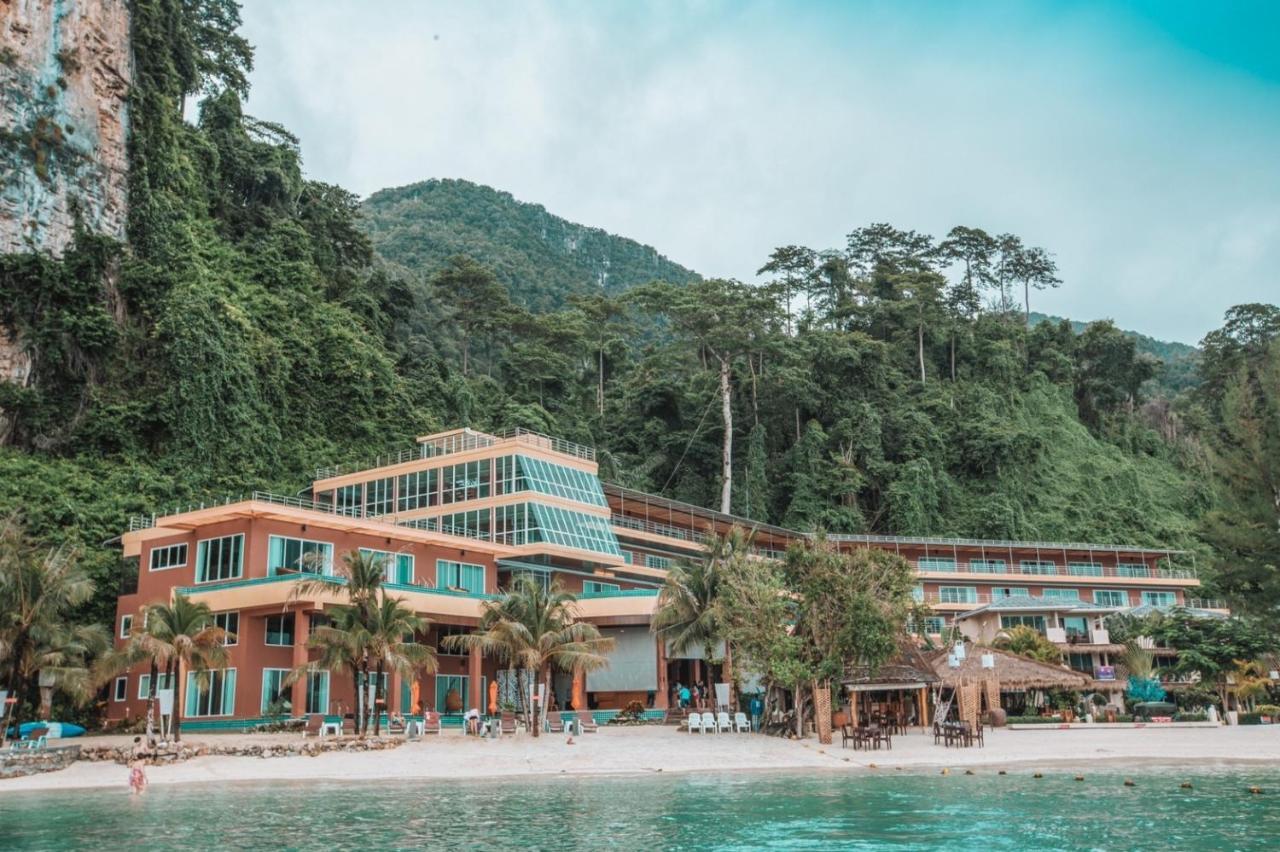 Cliff Hotel 4*