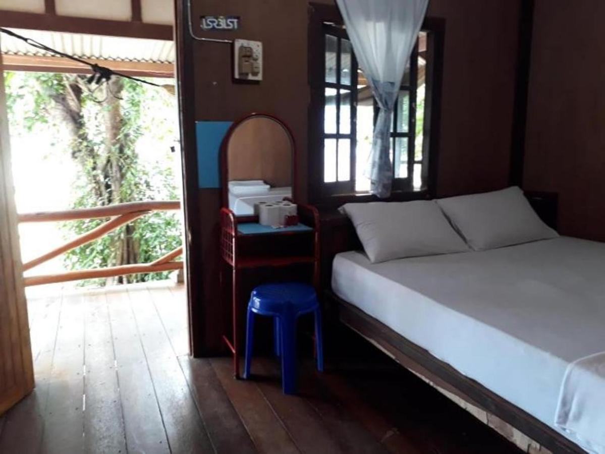 Pinks Guest house *