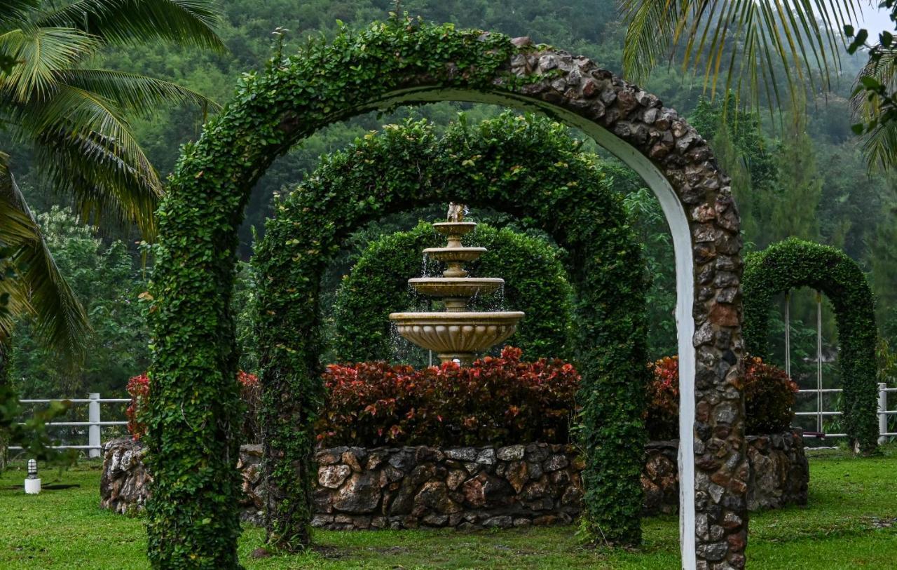 Swiss Valley Hip Resort